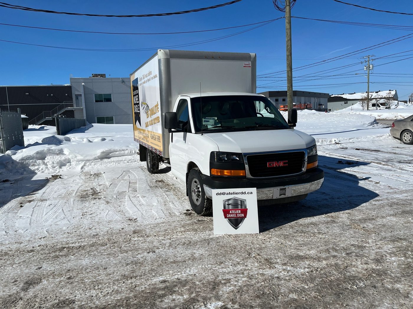 Camion cube GMC Savana après réparation